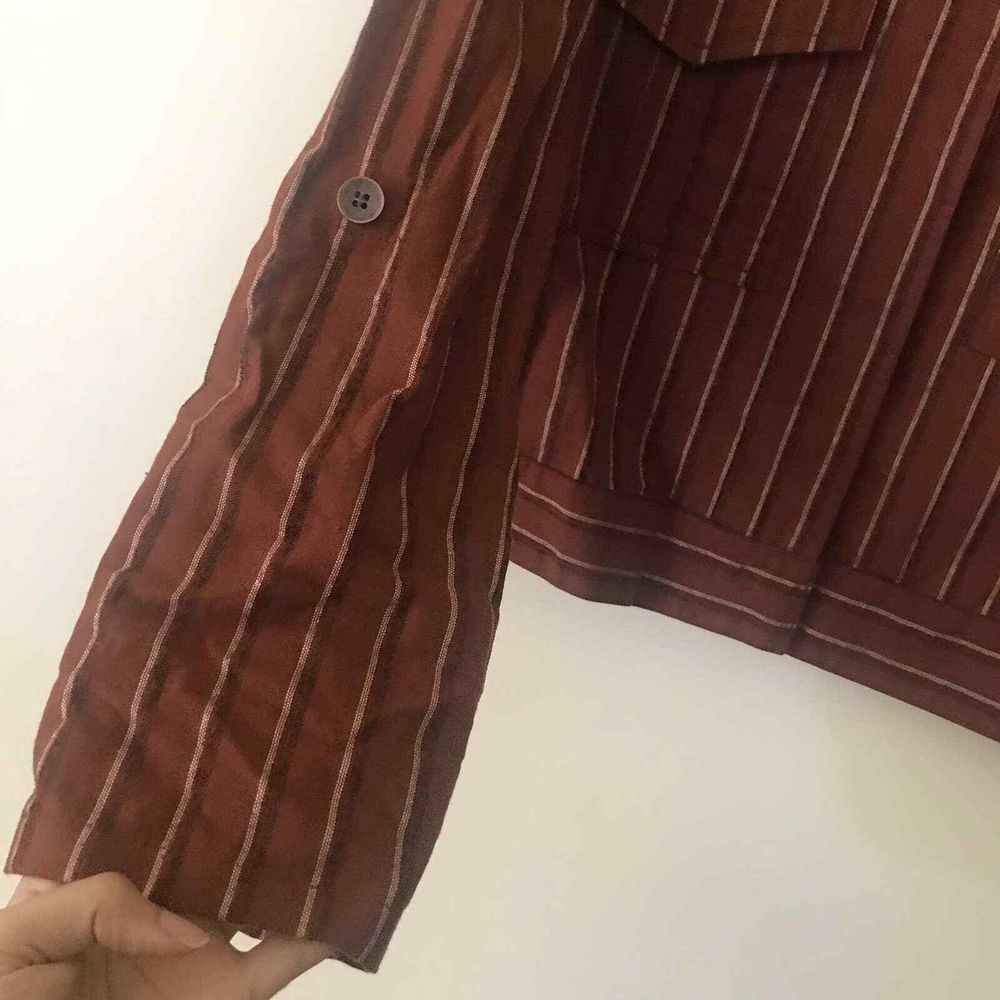 Mittoshop Blazer Womens Small Brown Striped Cropped Roll Tab Sleeve Boxy Fit - Picture 6 of 14